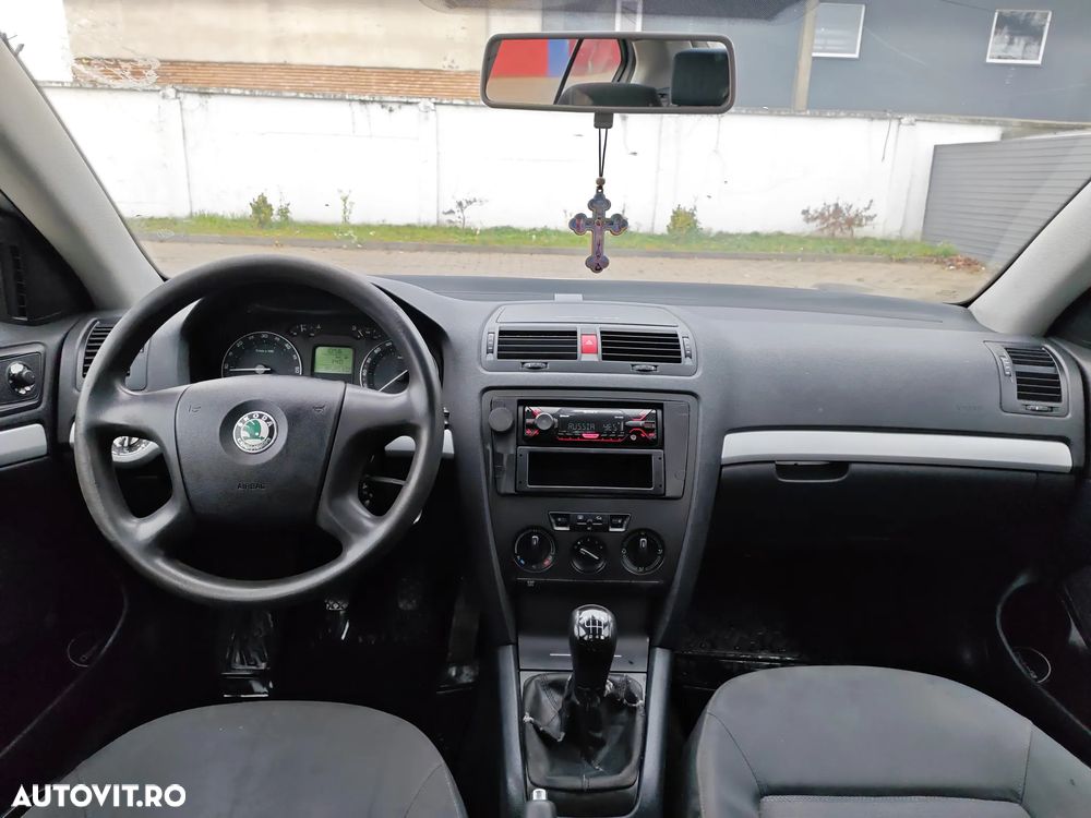 Skoda Octavia 2.0TDI Ambiente - 7
