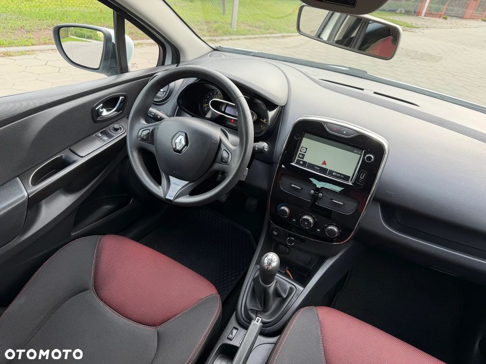Renault Clio 1.2 16V 75 Life - 27