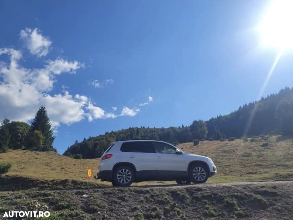 Volkswagen Tiguan - 2