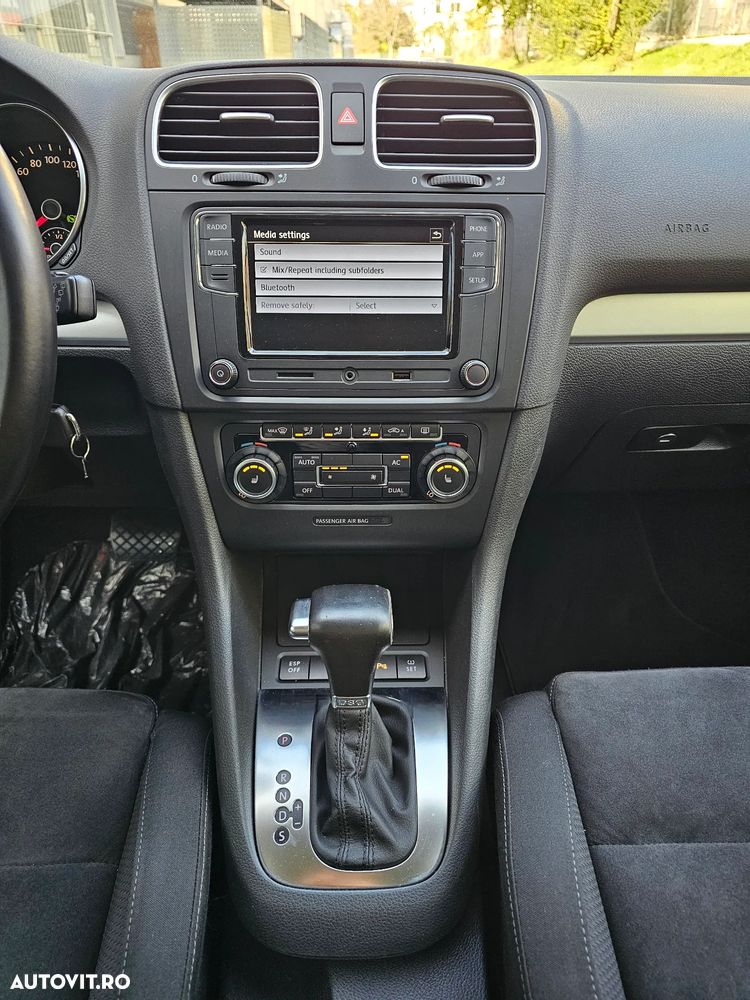 Volkswagen Golf 1.4 TSI Highline DSG - 21