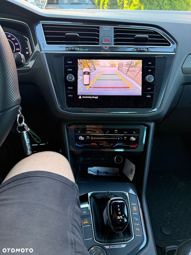 Volkswagen Tiguan 2.0 TDI SCR 4MotION DSG R-Line - 18