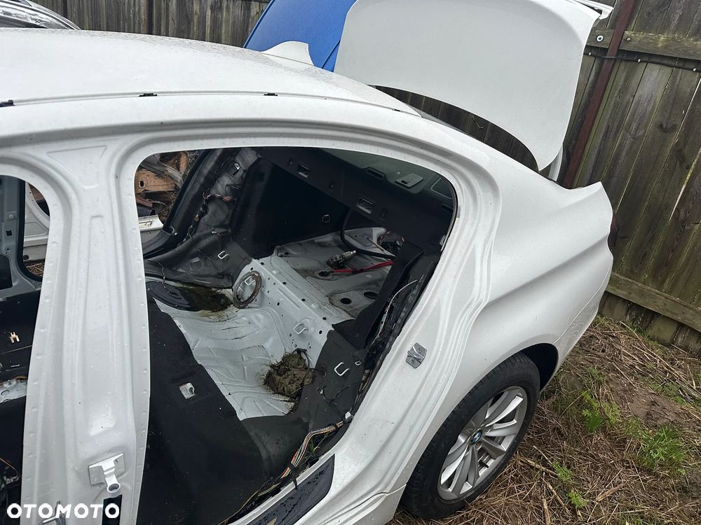 BMW 5 F10 ĆWIARTKA WANNA BŁOTNIK LEWY PRAWY TYŁ - 2