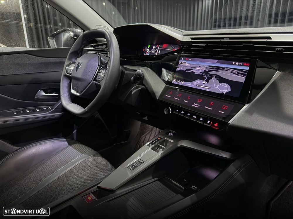 Peugeot 308 1.2 PureTech Allure Pack EAT8 - 31