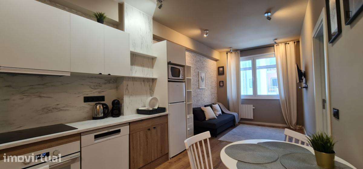 Apartamento com 1 quartos - localizado em Cedofeita Porto - Grande imagem: 4/13