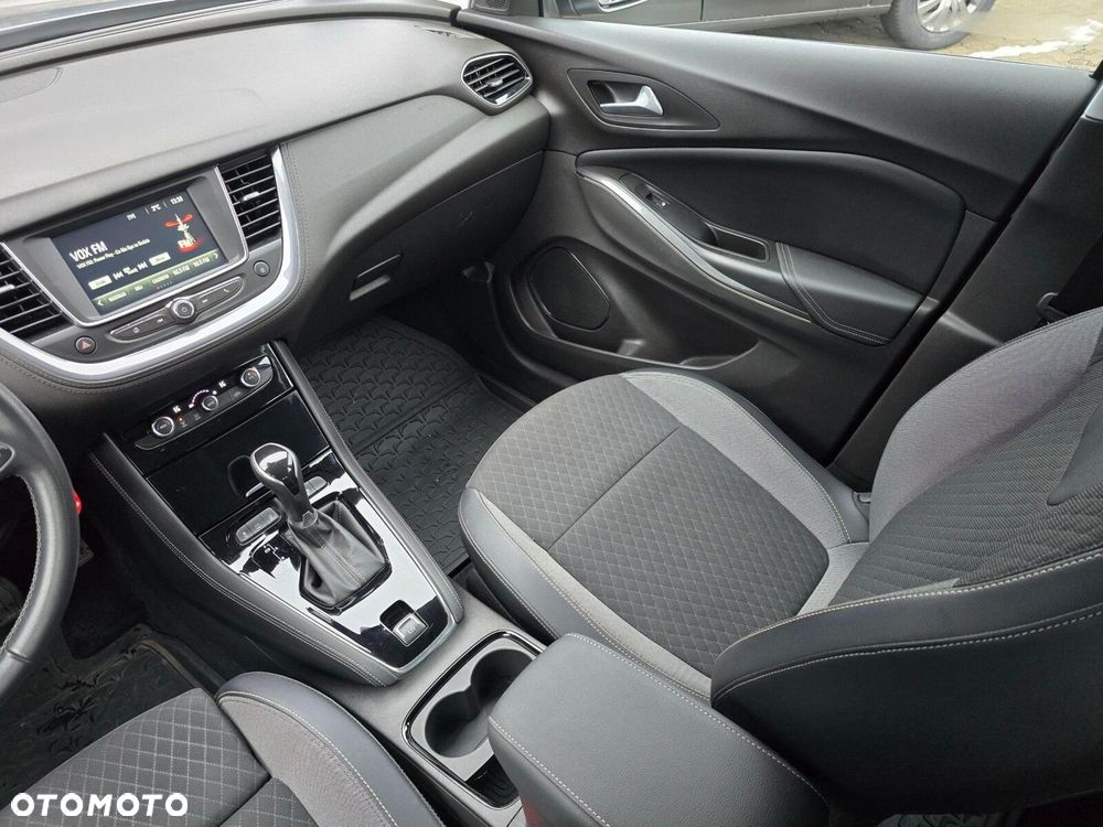 Opel Grandland X 1.2 T GPF Enjoy S&S - 14