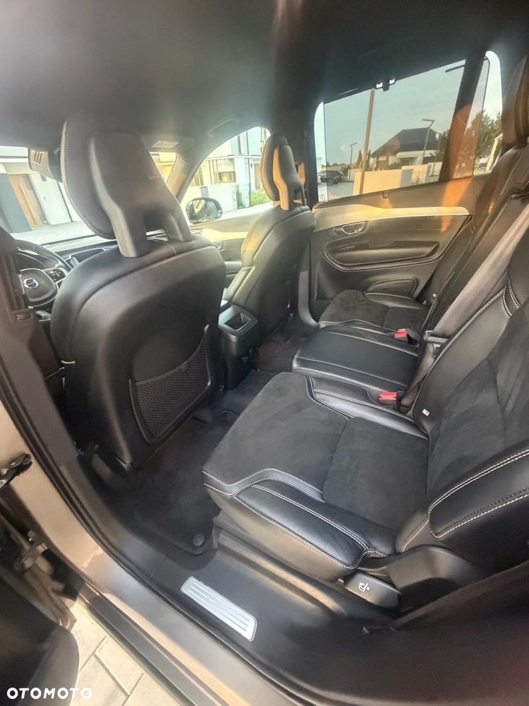 Volvo XC 90 - 32