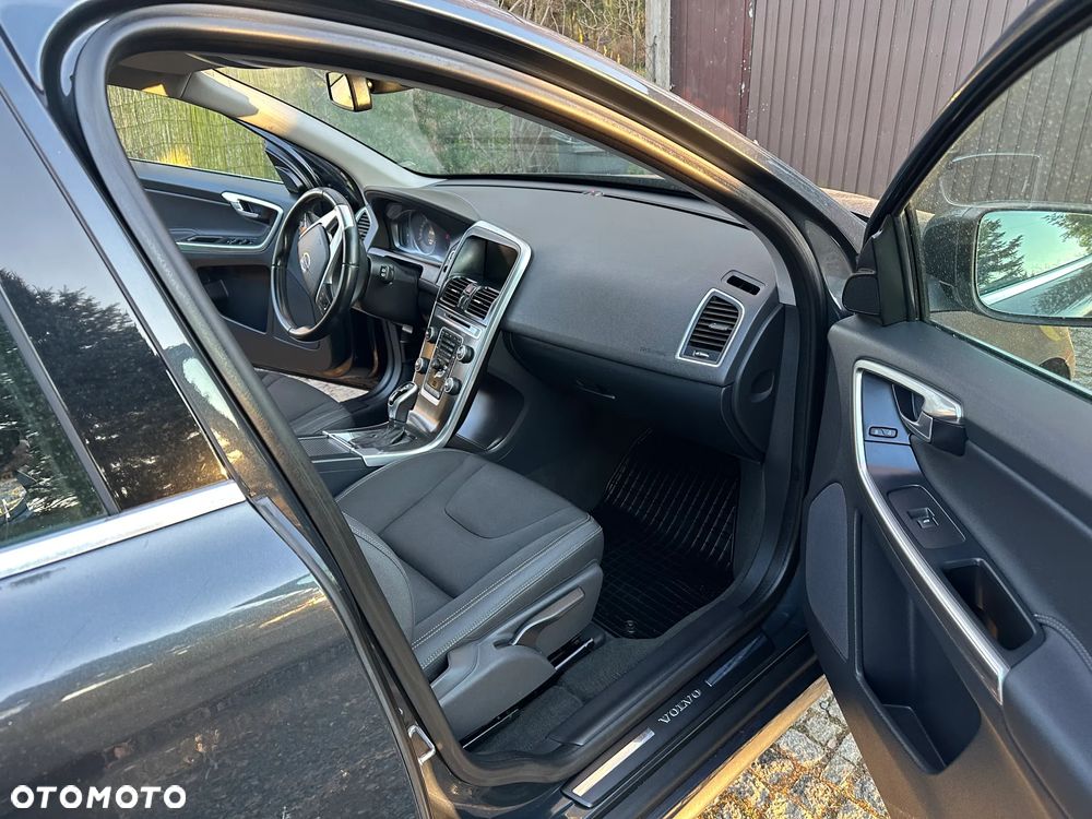 Volvo XC 60 2.4D AWD - 6