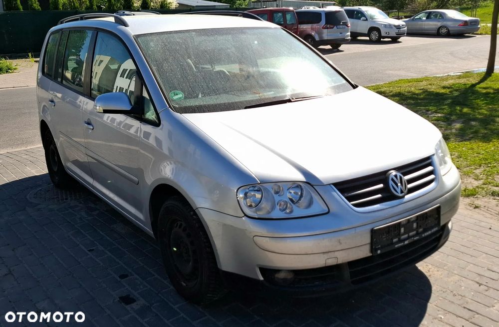 Volkswagen Touran - 2