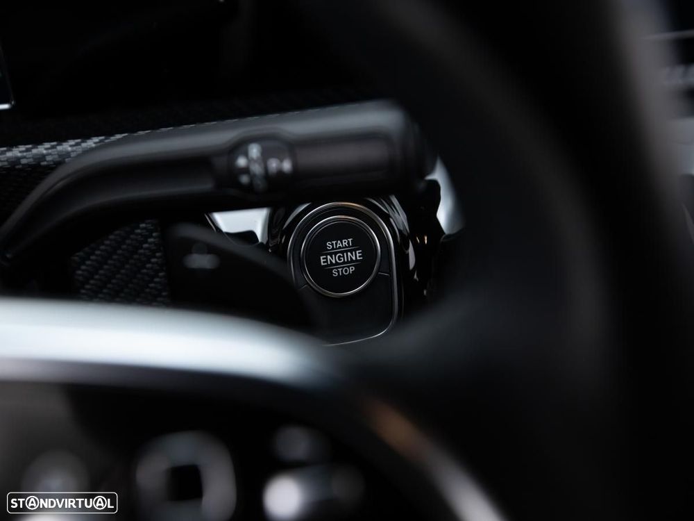 Mercedes-Benz CLA 250 e 8G-DCT - 22