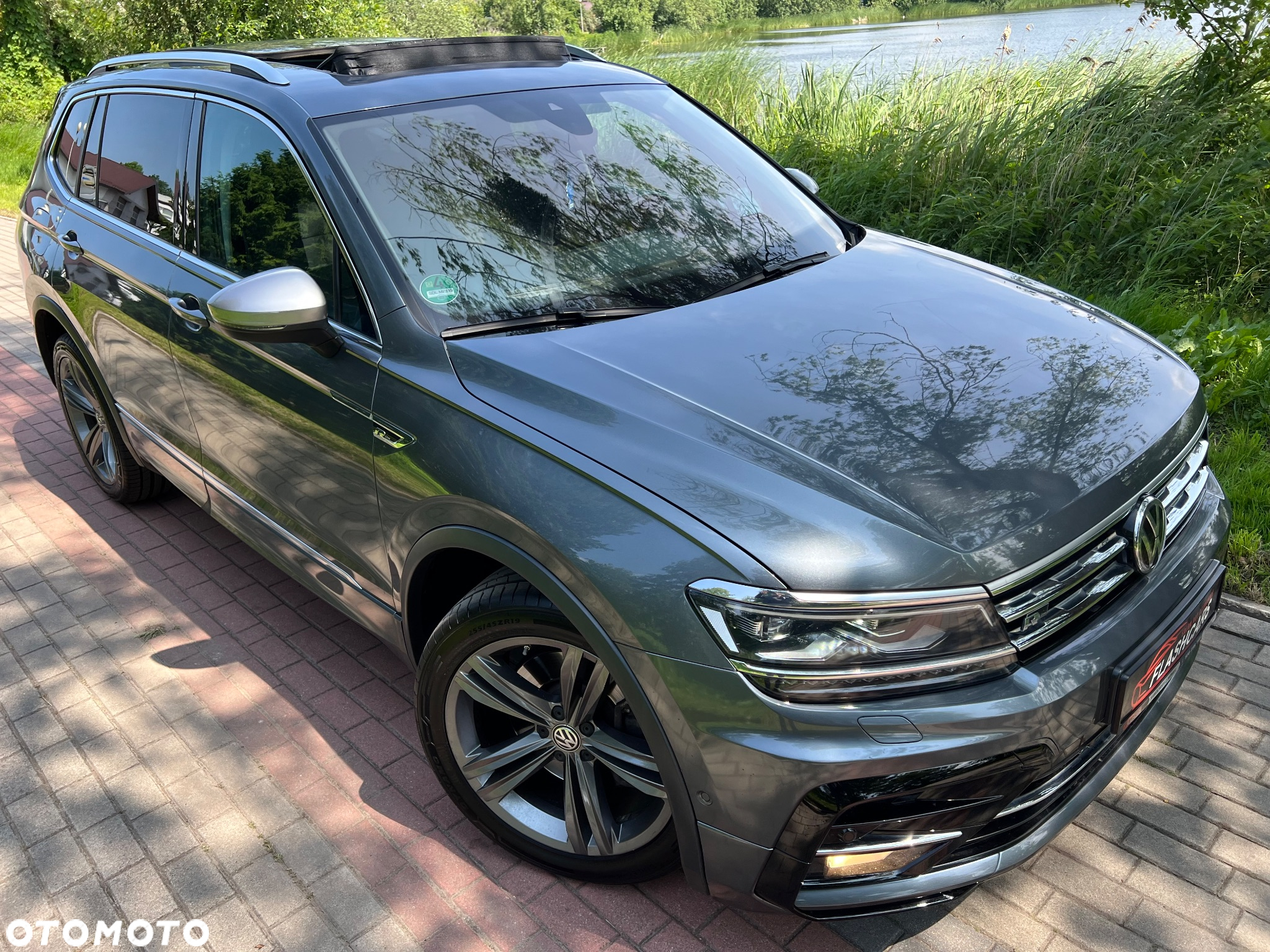 Volkswagen Tiguan 2.0 TDI SCR 4MOTION DSG Highline - 35