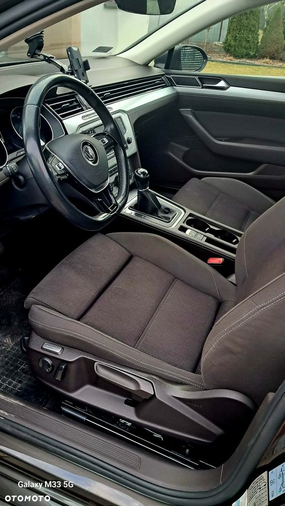 Volkswagen Passat 1.6 TDI BMT Comfortline - 5