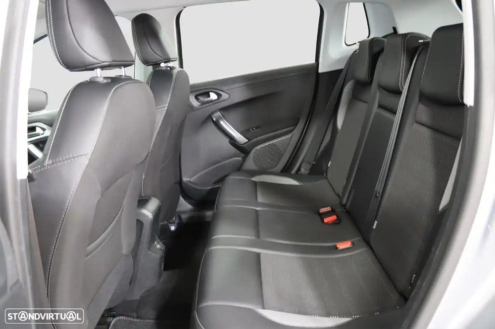 Peugeot 2008 1.2 PureTech Allure EAT6 - 12