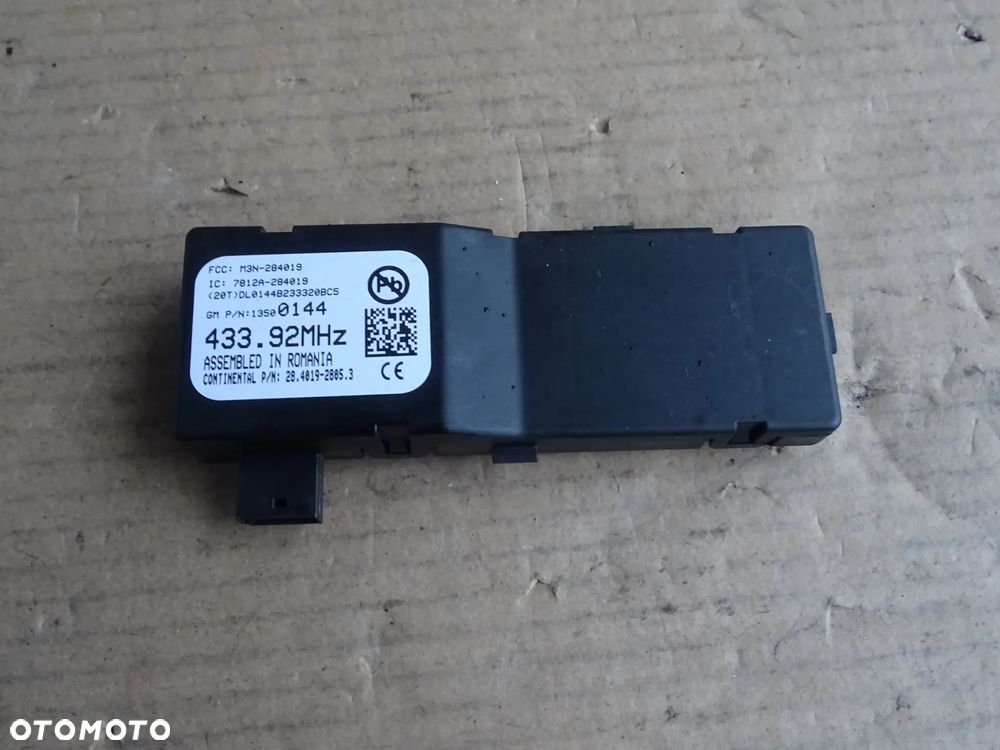 MODUŁ CENTRALNEGO ZAMKA ANTENA ODBIORNIK SYGNAŁU PILOTA OPEL ZAFIRA C ASTRA J ADAM - 1