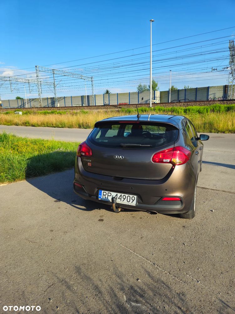 Kia Ceed - 5