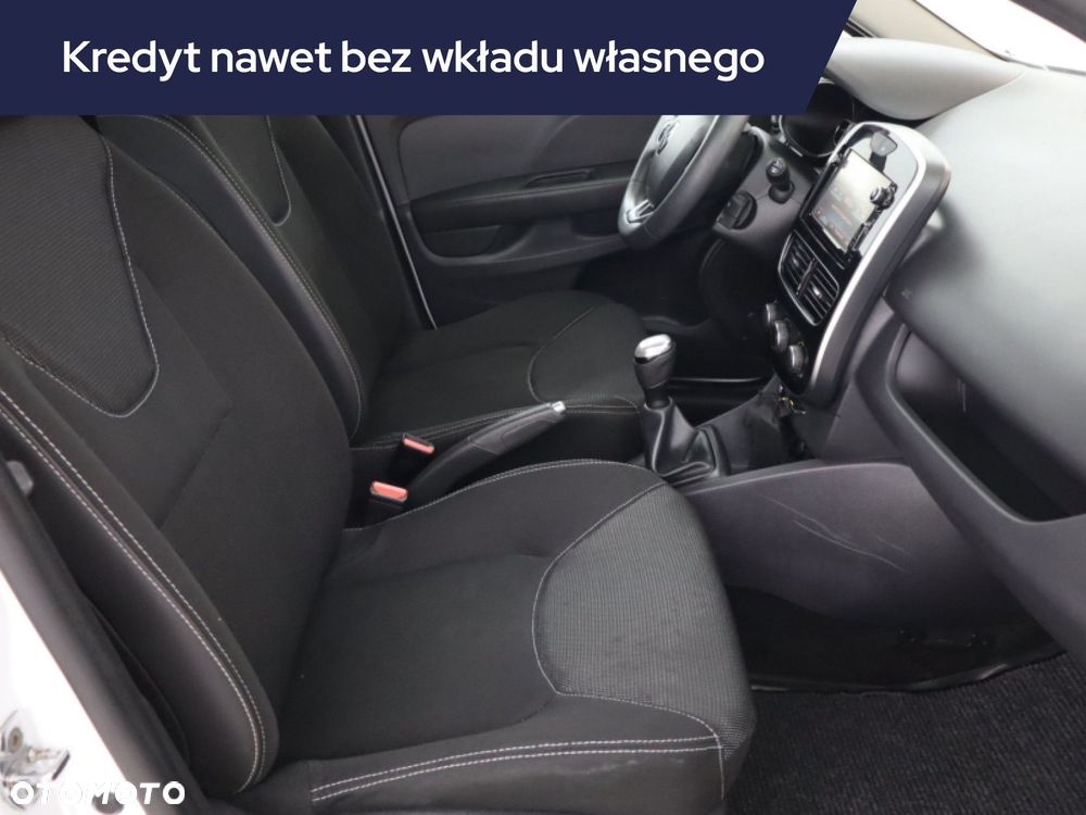 Renault Clio - 11