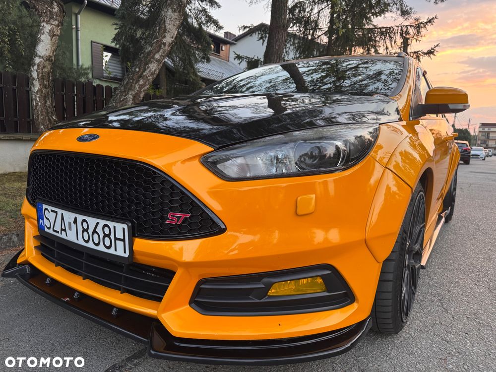 Ford Focus 2.0 EcoBoost ST - 2