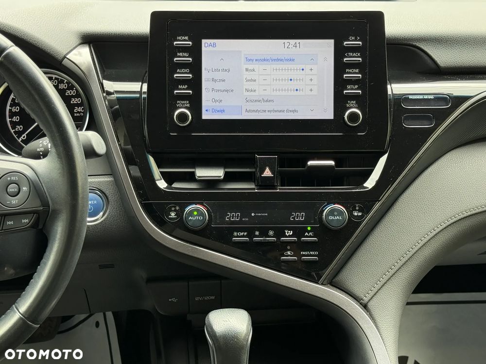 Toyota Camry 2.5 Hybrid Comfort CVT - 11
