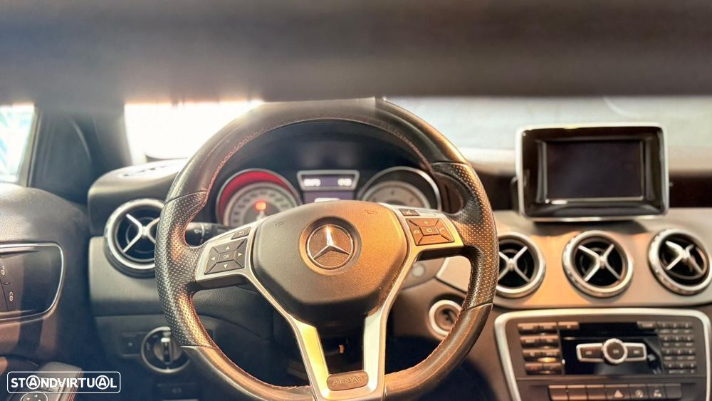 Mercedes-Benz GLA 200 CDi AMG Line - 23