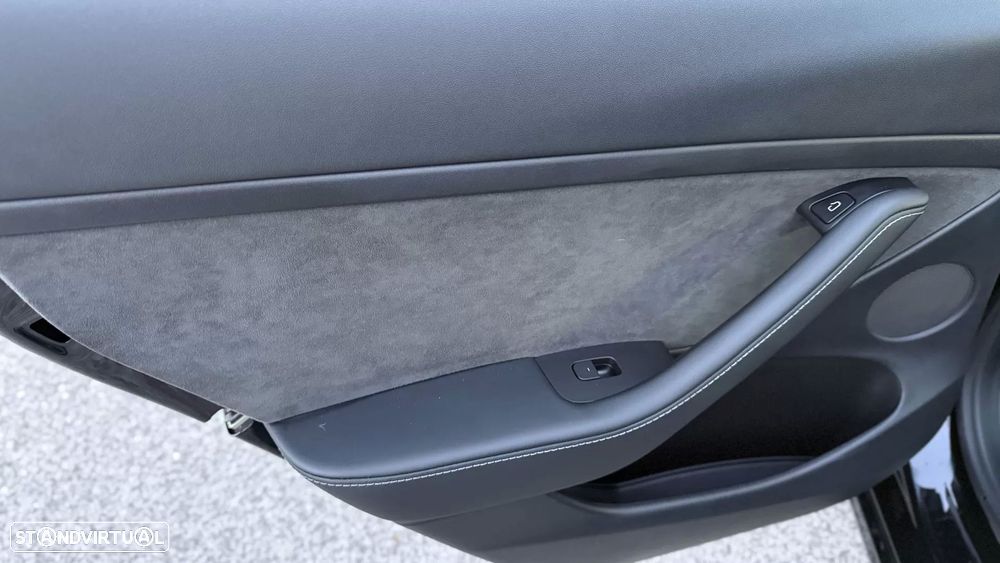 Tesla Model 3 Standard Range Plus RWD - 25