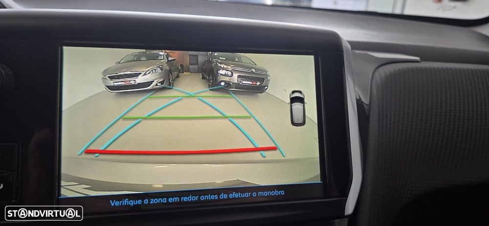 Peugeot 208 1.2 PureTech Allure - 10