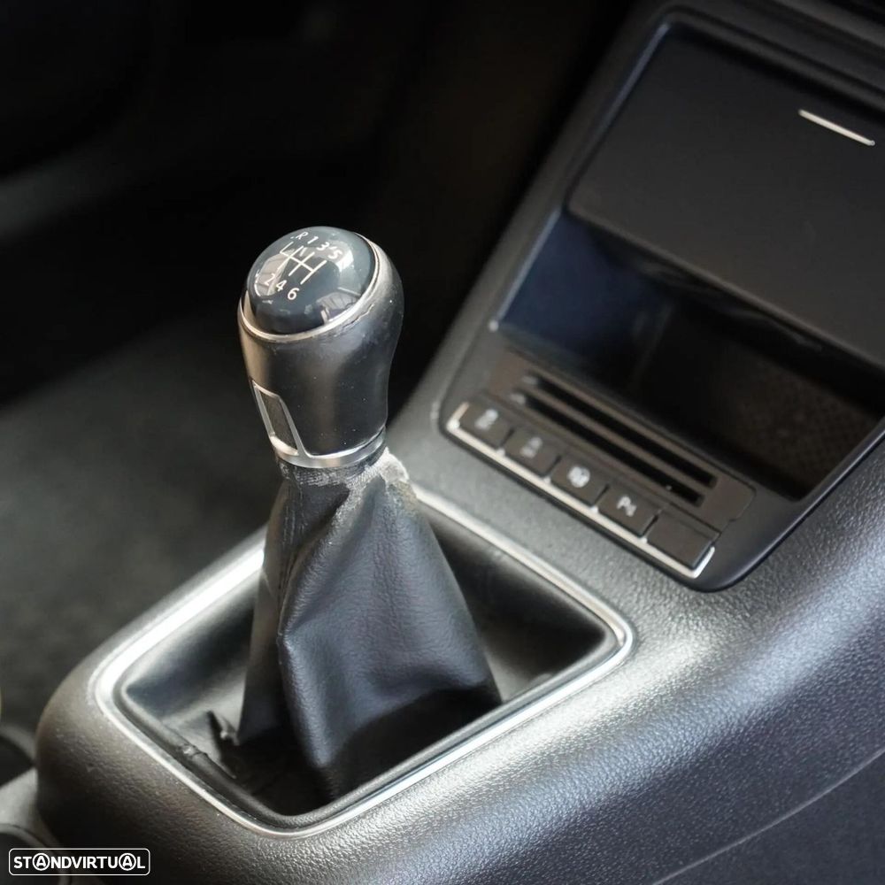 VW Tiguan 2.0 TDi Trend BlueMotion - 16