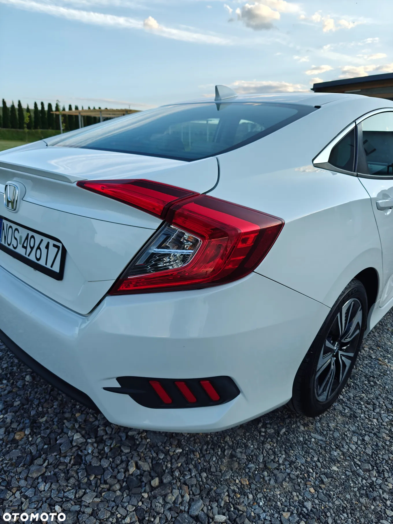 Honda Civic 1.5 i-VTEC Turbo CVT Elegance - 5
