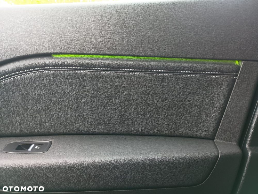 Renault Captur TCe Mild Hybrid 160 EDC TECHNO - 17