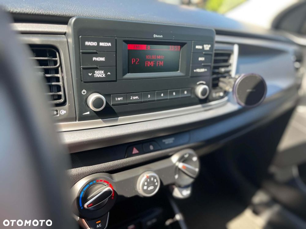Kia Rio 1.2 M - 9