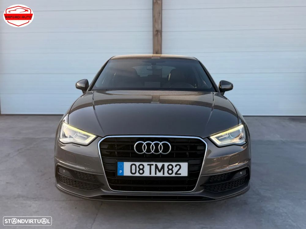 Audi A3 Sportback 1.6 TDI S line Sport Pack - 4