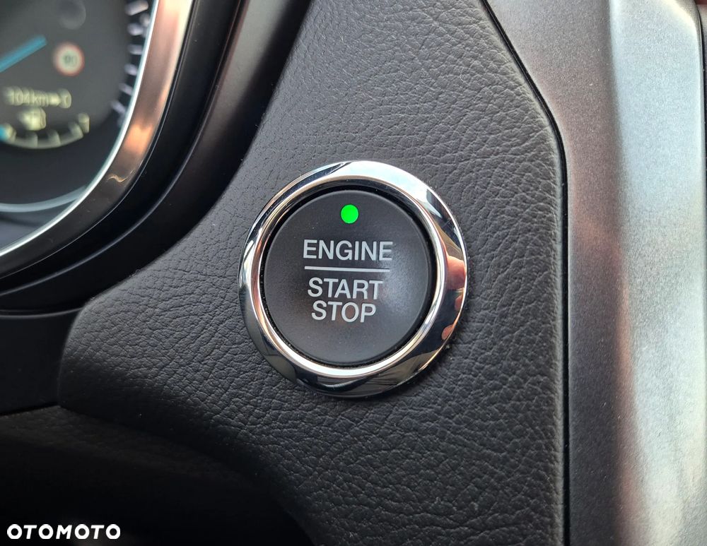 Ford Mondeo 2.0 EcoBoost Titanium - 25