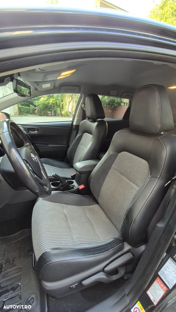 Toyota Auris 1.8 L VVT-i Sol+ - 9