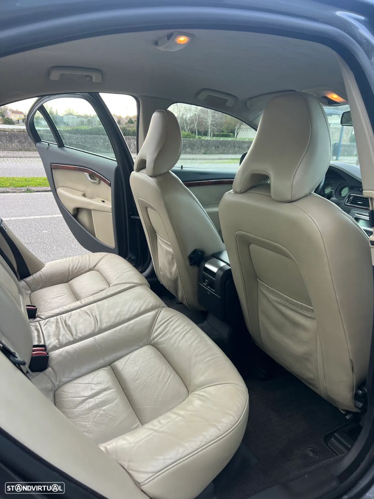 Volvo S80 2.4 D5 Executive - 13