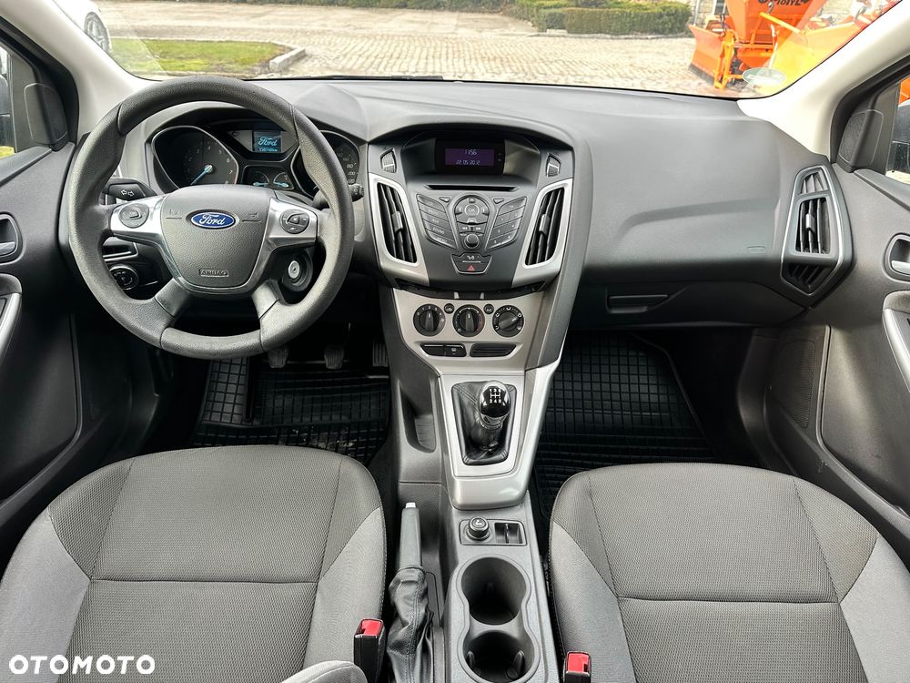 Ford Focus 1.6 Ambiente Start - 24