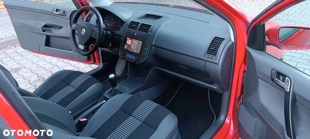 Volkswagen Polo - 36