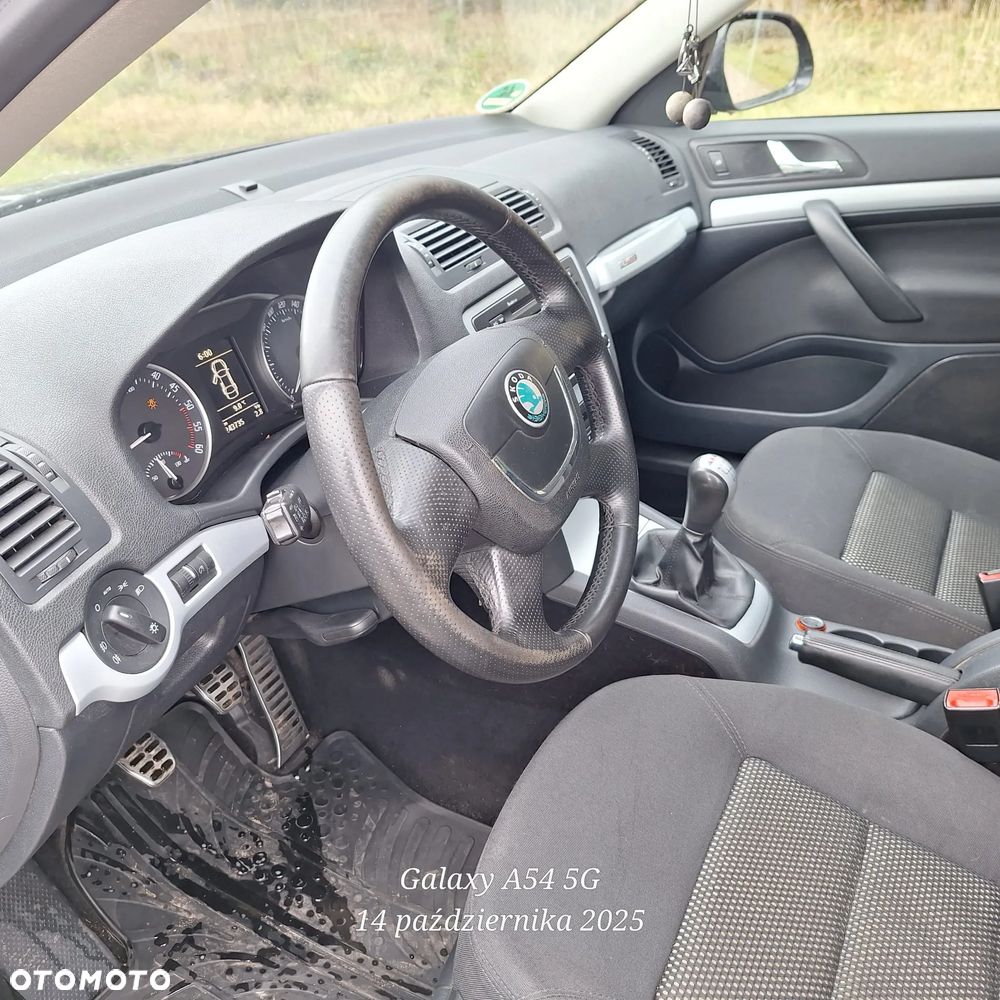 Skoda Octavia Combi 2.0 TDI DPF 4x4 Scout - 8