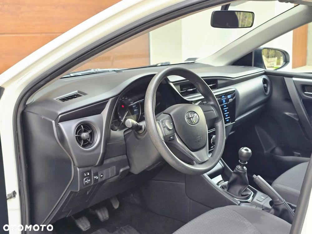Toyota Corolla - 20