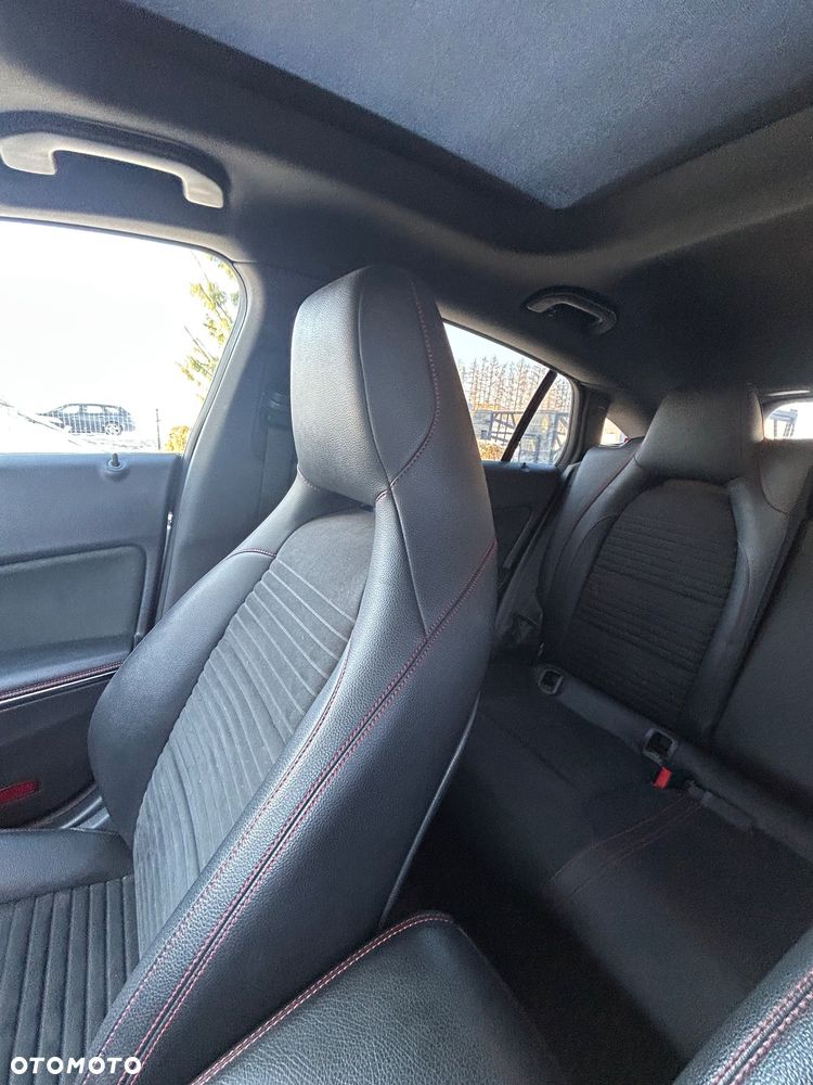 Mercedes-Benz CLA 200 7G-DCT - 10