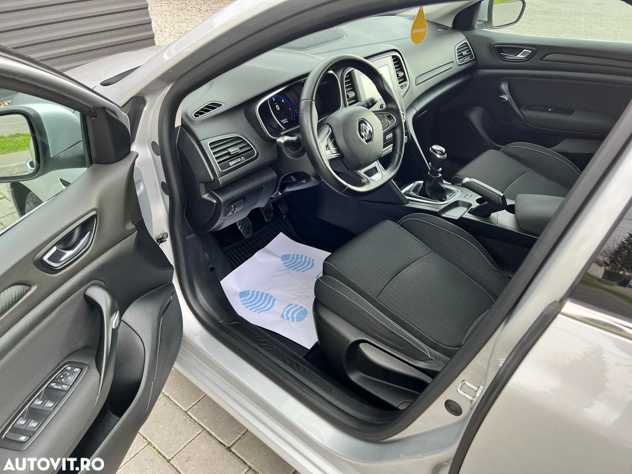 Renault Megane BLUE dCi Limited - 19