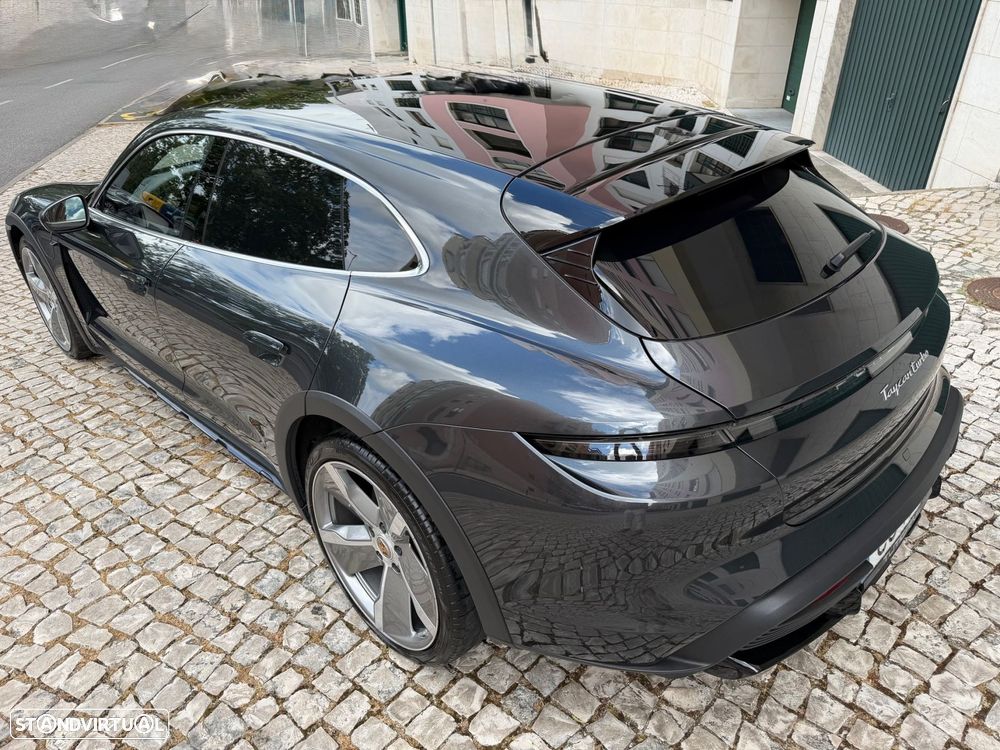 Porsche Taycan Cross Turismo Turbo - 7