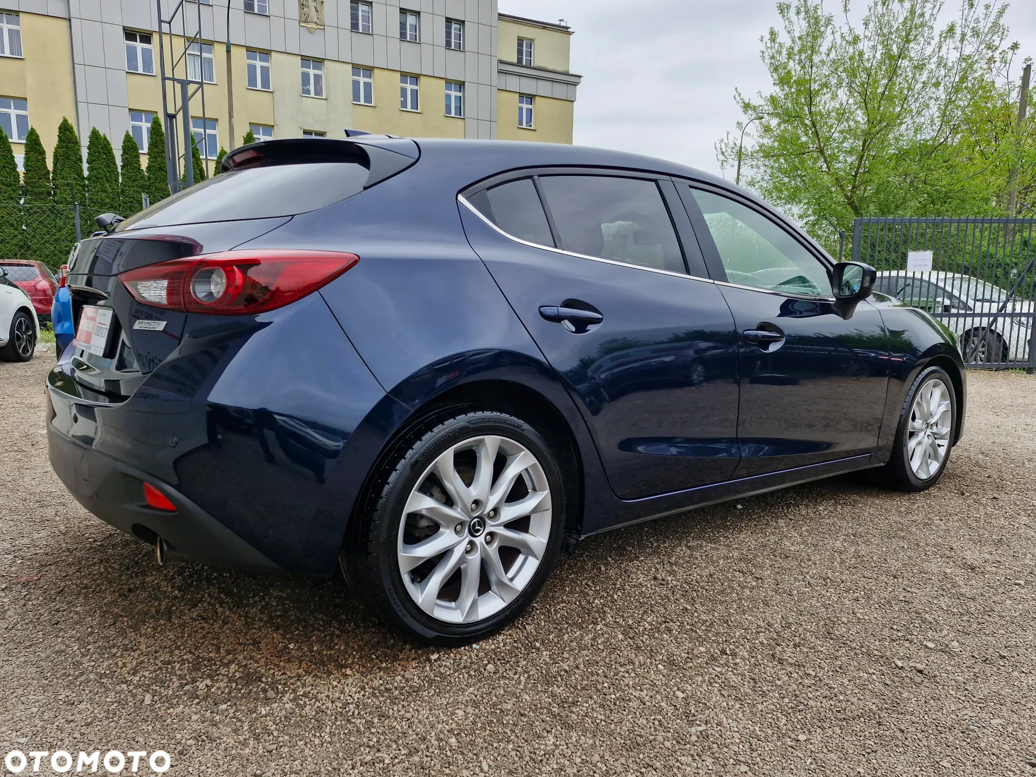 Mazda 3 - 5