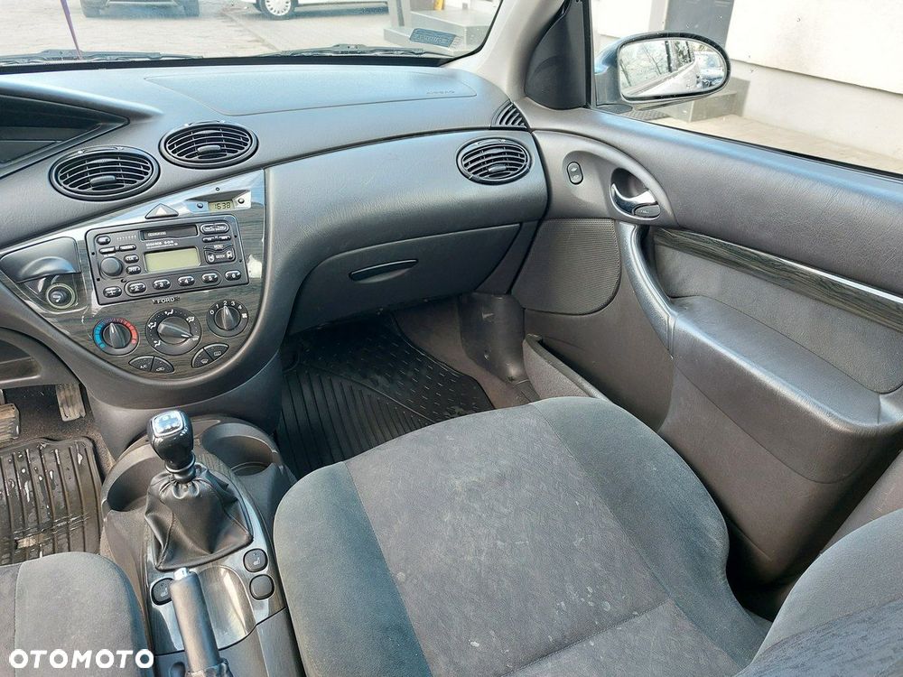 Ford Focus - 16