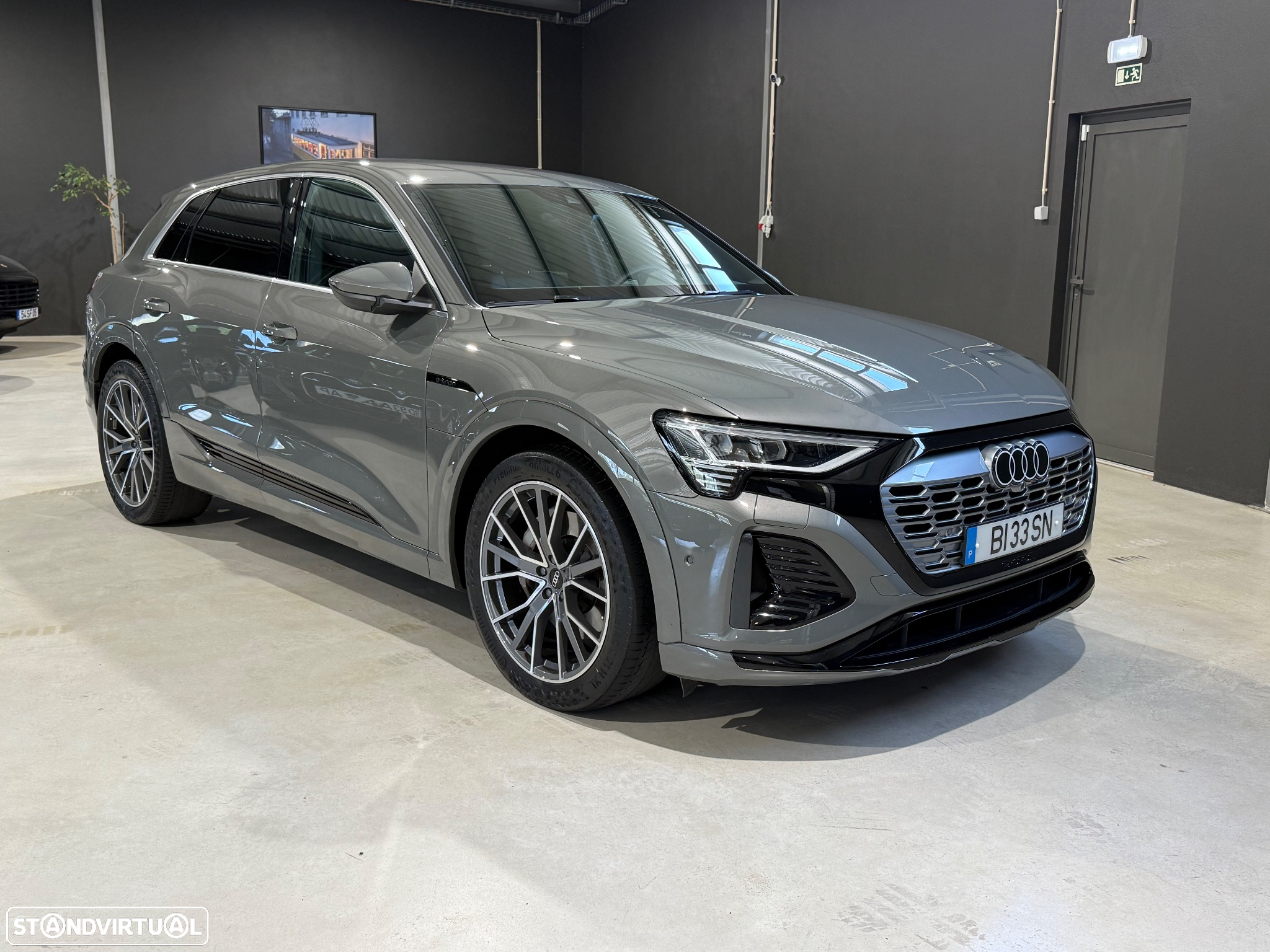 Audi Q8 e-Tron 50 quattro S line - 5