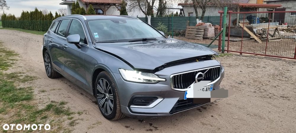 Volvo V60 D3 Geartronic Momentum Pro - 1