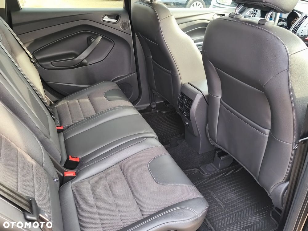 Ford Kuga 2.0 TDCi 4WD Titanium - 17