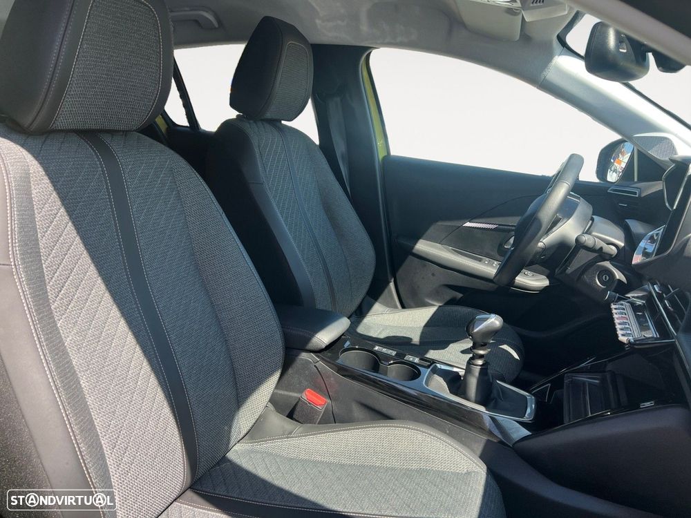 Peugeot 208 1.2 PureTech Allure - 15