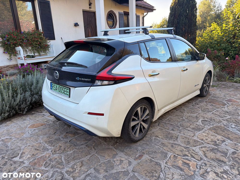 Nissan Leaf 2018 photo 4
