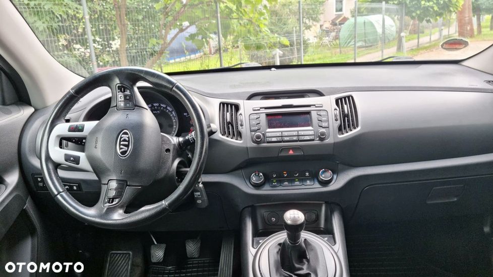 Kia Sportage 2.0 S - 12