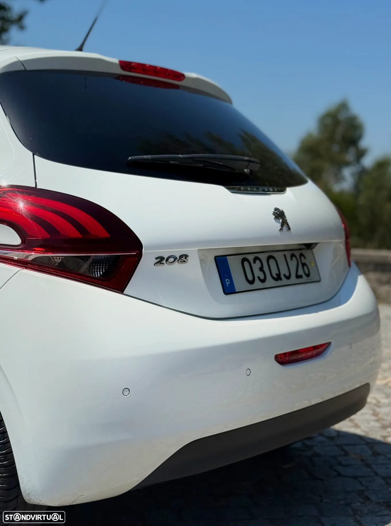 Peugeot 208 1.2 PureTech Allure - 10