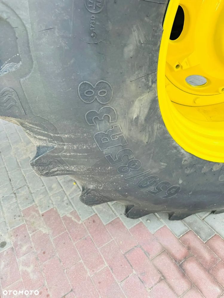 John Deere 7920 - 19