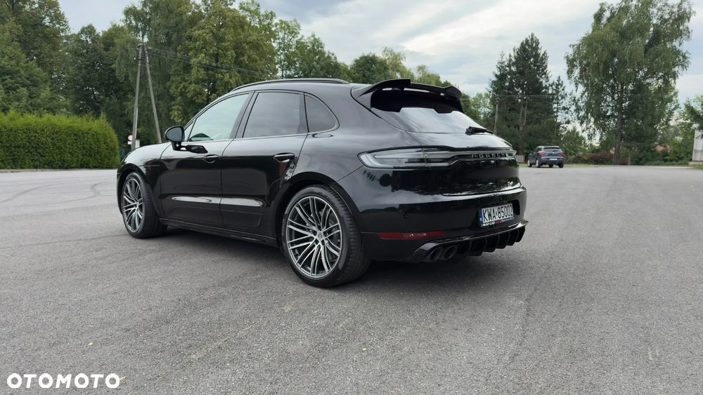 Porsche Macan Turbo - 8
